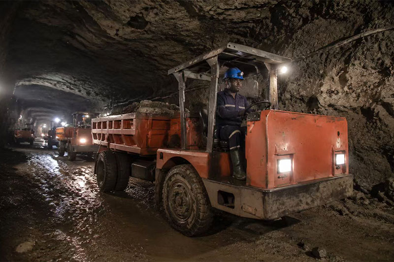 mining truck (1).jpg
